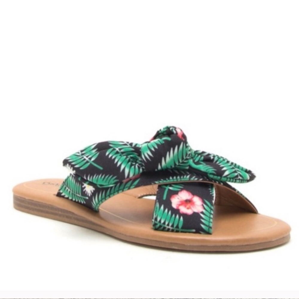 FLASH SALE π₯ HPπ π΄ NIB Tropical Design Sandals - Picture 2 of 4